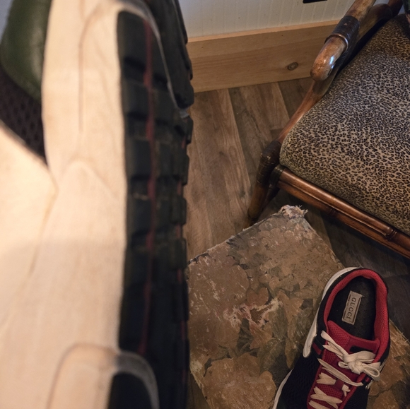 Gucci Runner 550 Men's Sneakers 13.5 - Picture 4 of 6